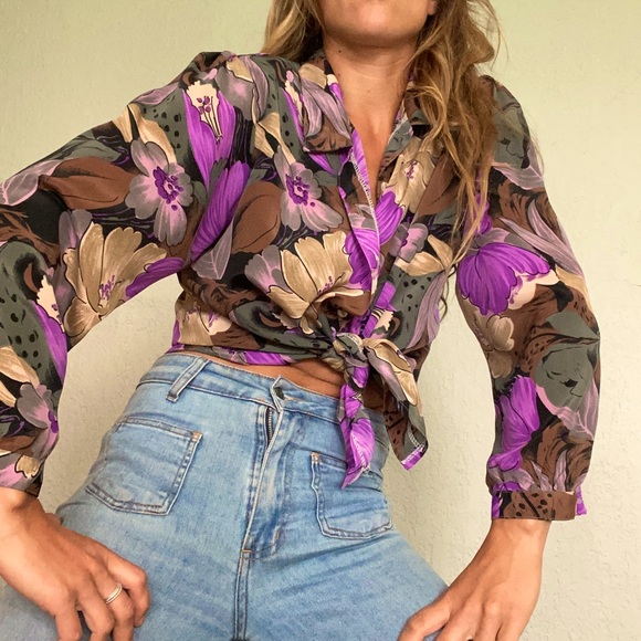 Floral Button-Up - Picture 10 of 10